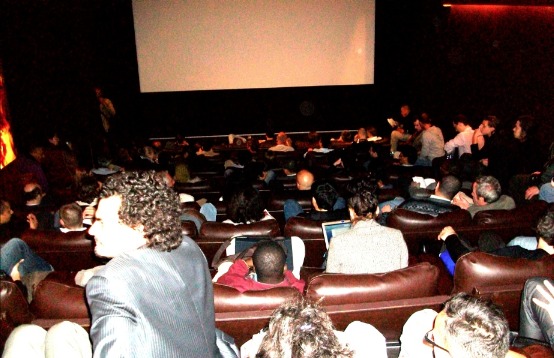 Projection du film « La boîte noire du 11 Septembre » (The 9/11 black box) à Paris en mai 2011.