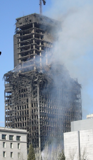 Tour Windsor (Madrid) en partie détruite après l'incendie
